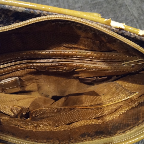 Tan snake skin shoulder bag - Picture 2 of 2
